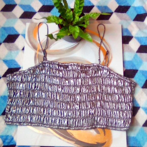 Metallic Silver Top🩶 - Picture 1 of 4